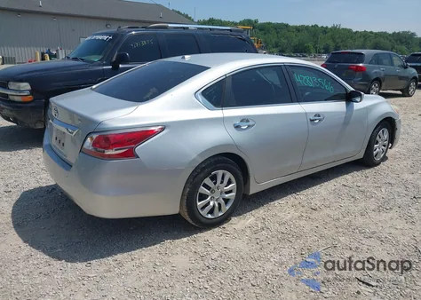 2015 Nissan Altima 2.5/2.5 S/2.5 Sl/2.5 Sv из США, поврежденный, VIN 1N4AL3AP1FN390018